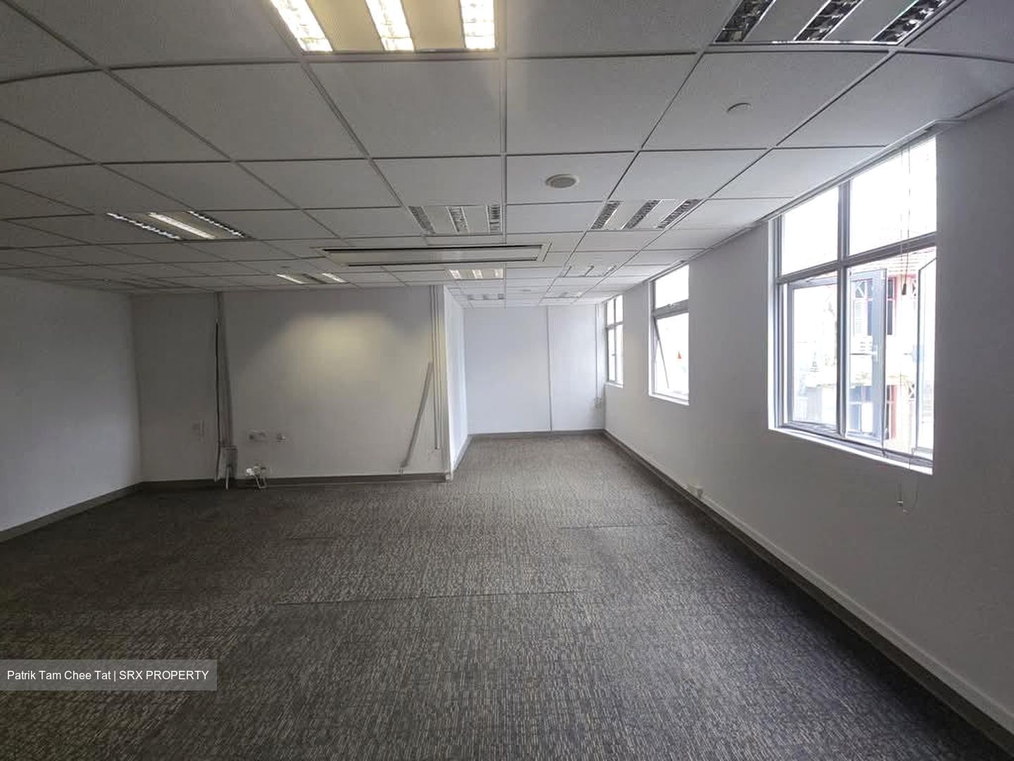 Tan Chong Tower (D7), Office #572985681